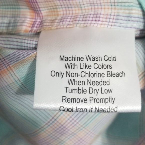 Egara Button Up Non-Iron Collared Dress Shirt. Size XXL. - Picture 7 of 7